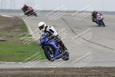 media/Nov-29-2025-TrackDaz (Sat) [[10ae2d9bce]]/A Group/Session 3 (Outside Grapevine)/